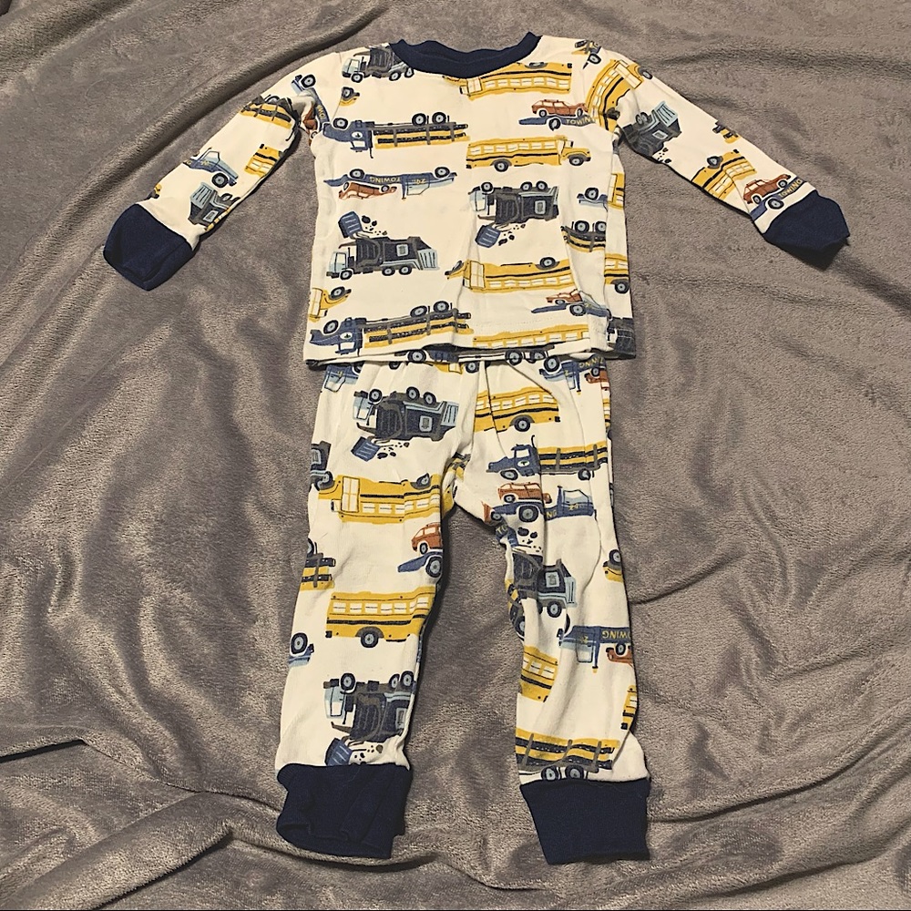 Carter’s - 2pc Truck Pajama Set - White w/ Multicolor Trucks - Sz: 12M